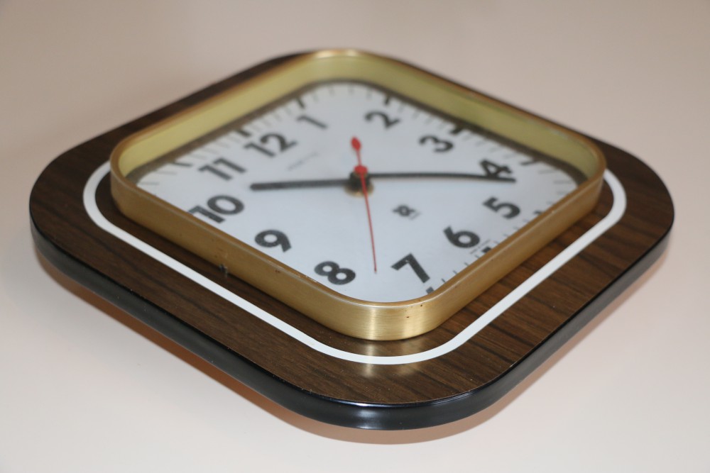Horloge murale VEDETTE marron