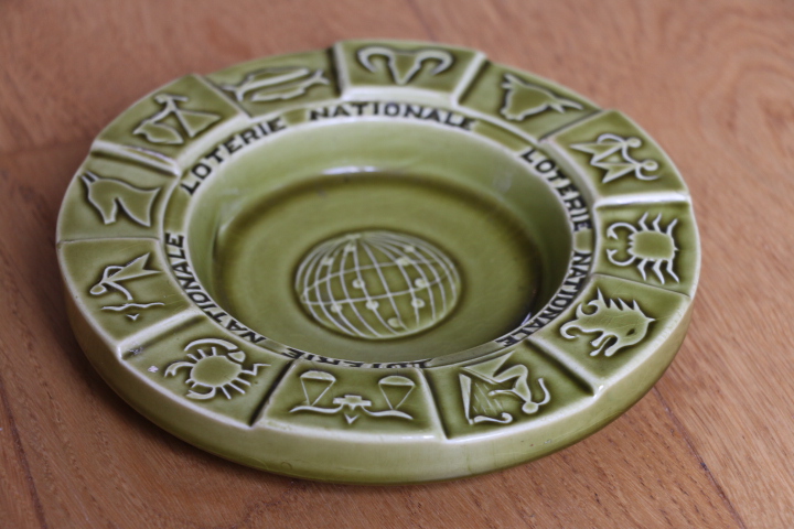 Cendrier céramique « LOTERIE NATIONALE » vert