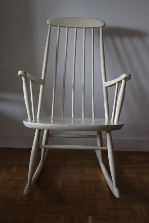 Rocking-chair blanc « Stol Kamnik »