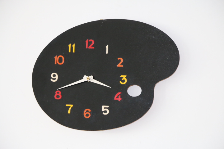 Horloge murale « palette » noire