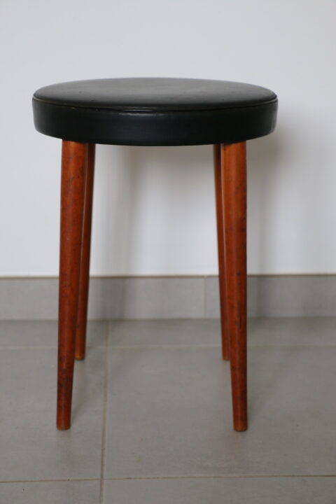 Tabouret BAUMANN skaï noir 470mm (RESERVE)