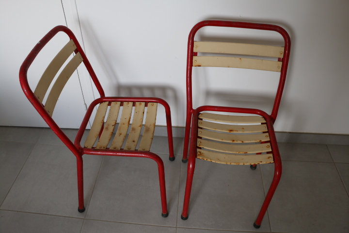 2 chaises TOLIX T2 1950 rouge et crème