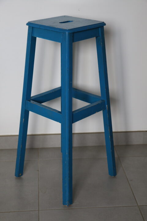 Tabouret bois bleu 1950 795mm