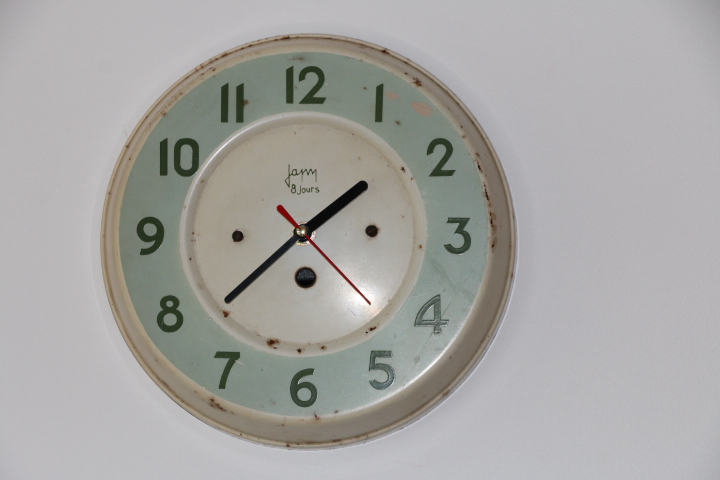 Horloge murale JAPY ronde acier 1950