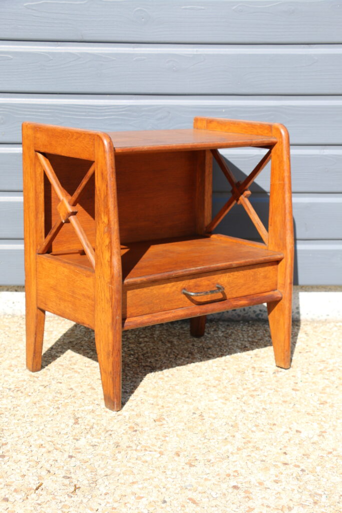 Table de chevet attribuée à Jacques ADNET « MANUFRANCE »