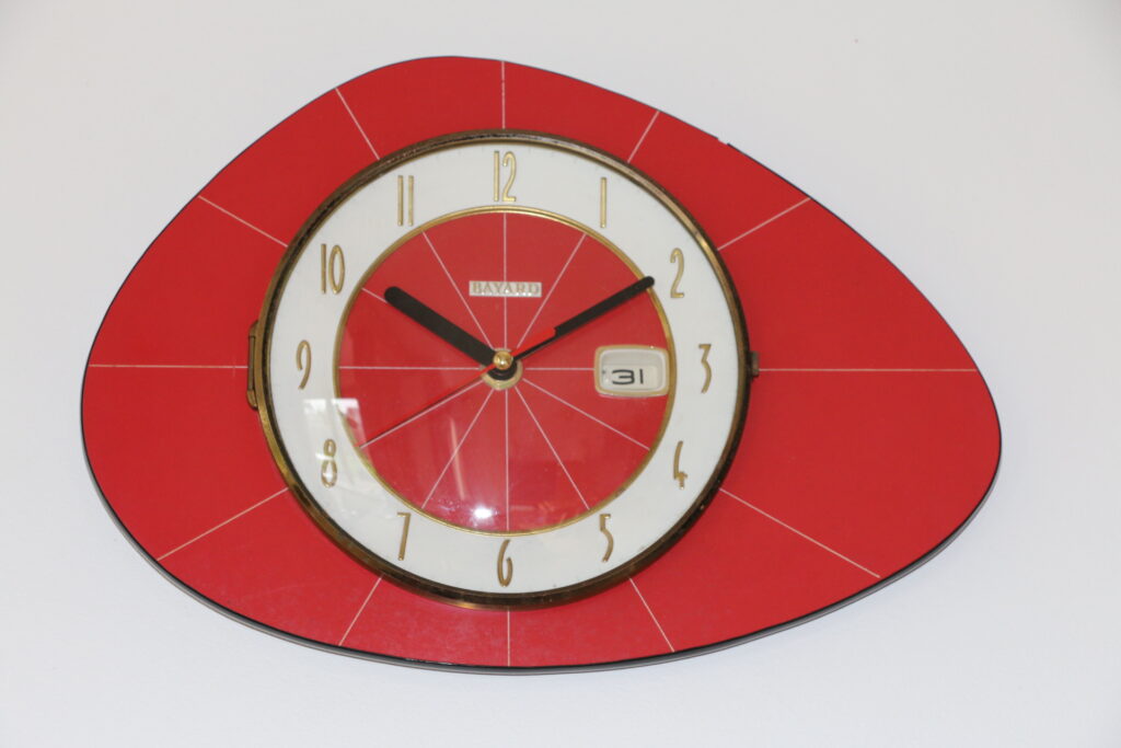 Horloge murale BAYARD formica rouge