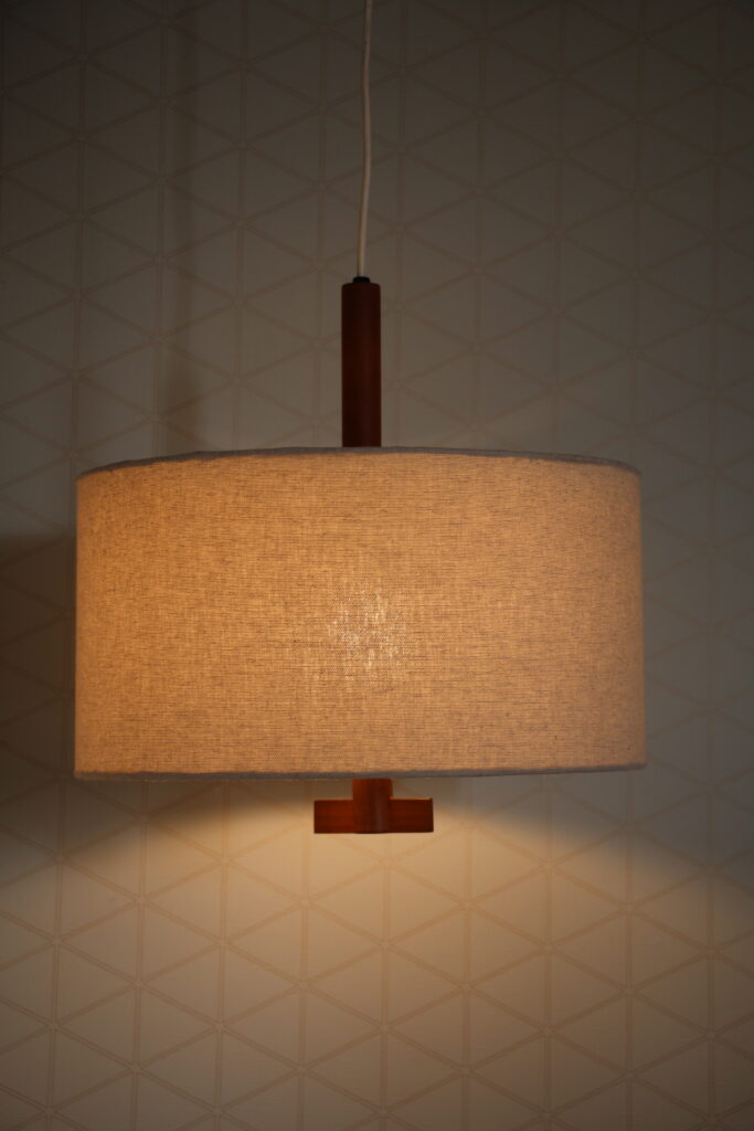 Suspension teck et tissu 1960