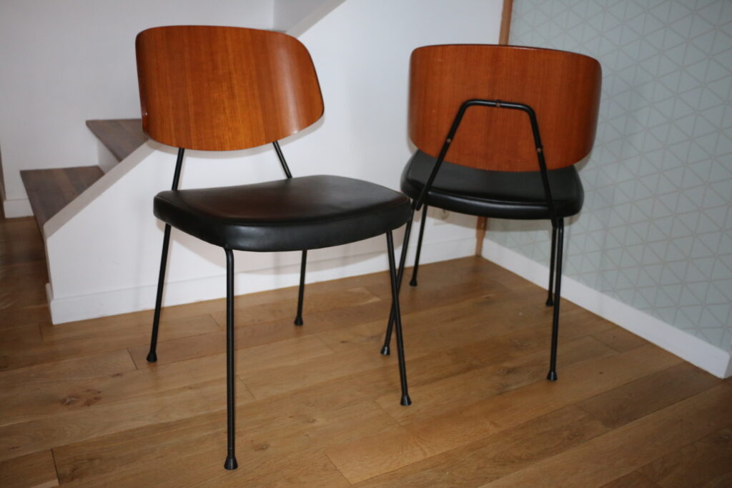 2 chaises THONET vers 1955