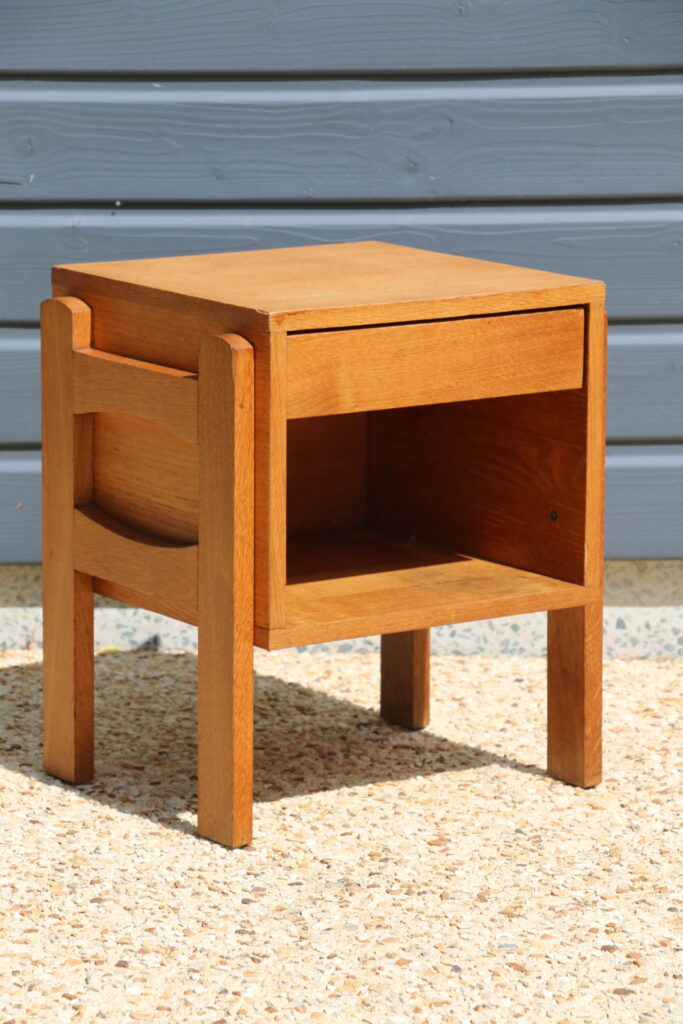 Chevet chêne clair cubique 1960