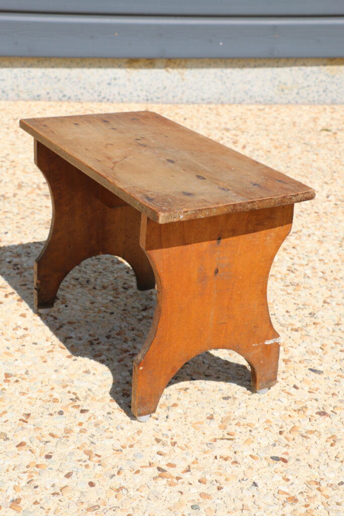 Tabouret /repose pieds bois artisanal