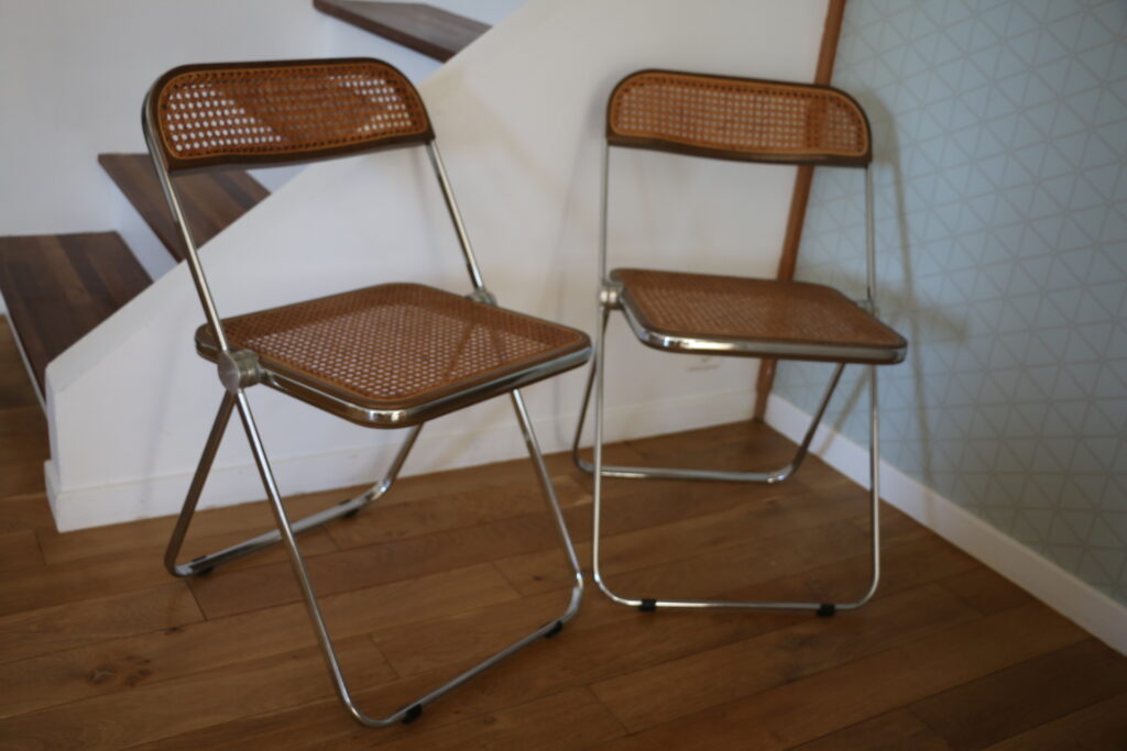 2 chaises PLIA rotin de PIRETTI