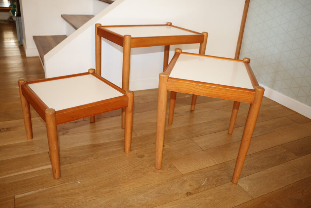 3 tables gigognes hêtre mélaminé blanc