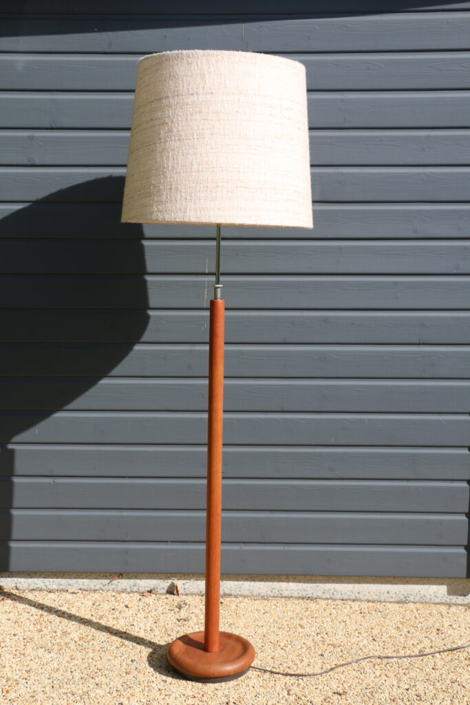 Lampadaire Domus teck 1960 XXL